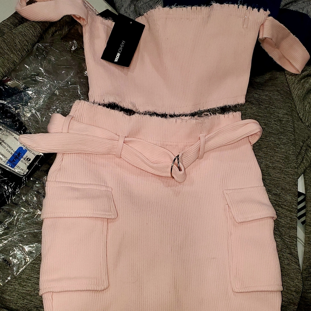 NWT FASHION NOVA SET BABY PINK STRETCH KNIT - Picture 5 of 5